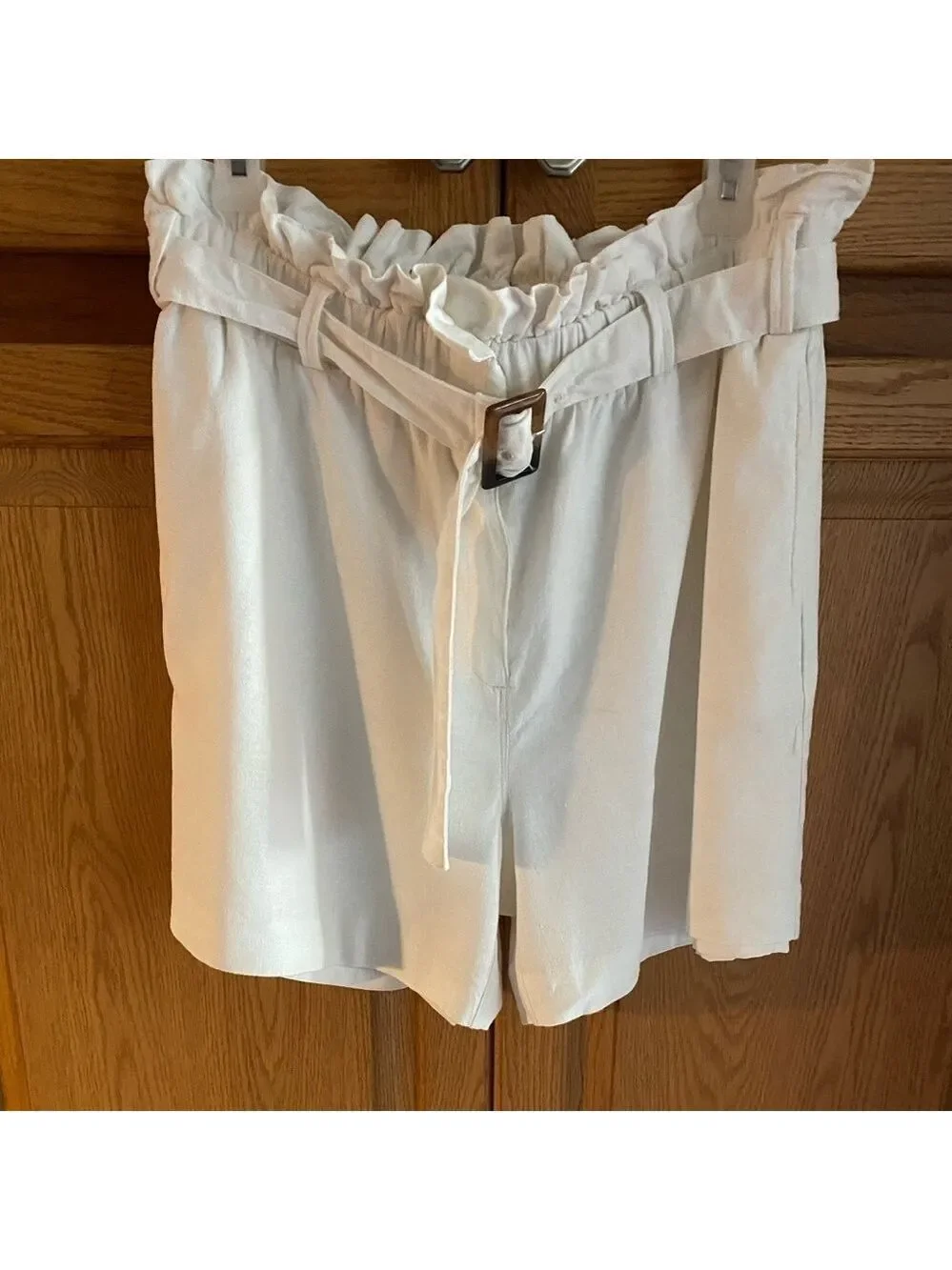 The Limited Cream High Waisted Paperbag Shorts Size 12P Linen Blend Belted